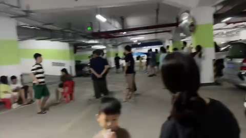 桦加沙让阳江人民晕楼，去地库避难，货车被解体_哔哩哔哩_bilib...